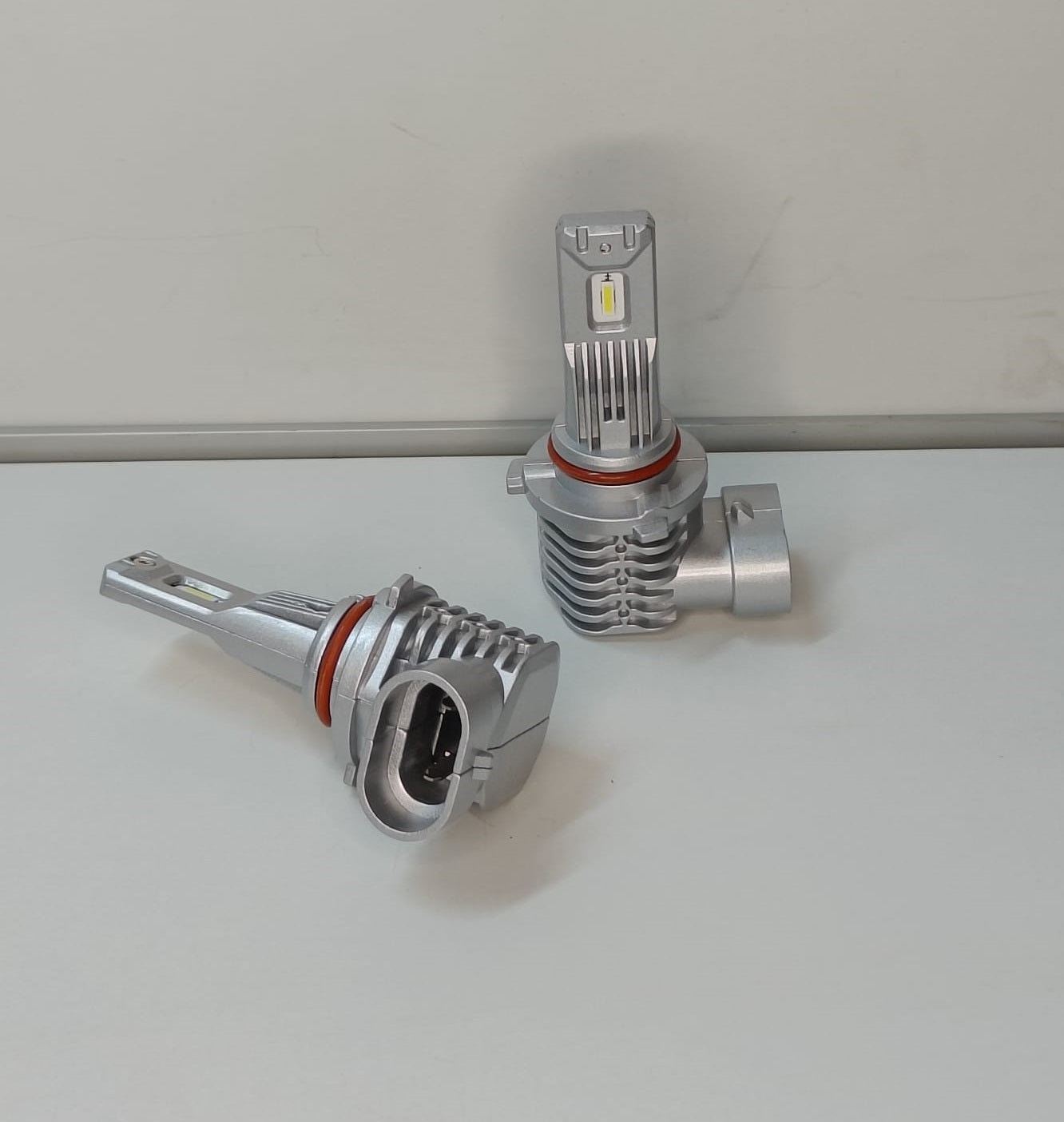Silver LED 9006 - Autolichtbeeld