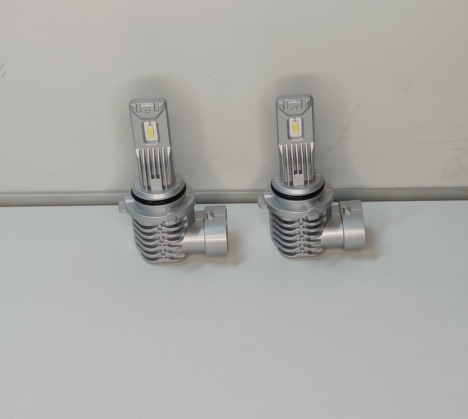 Silver LED 9006 - Autolichtbeeld